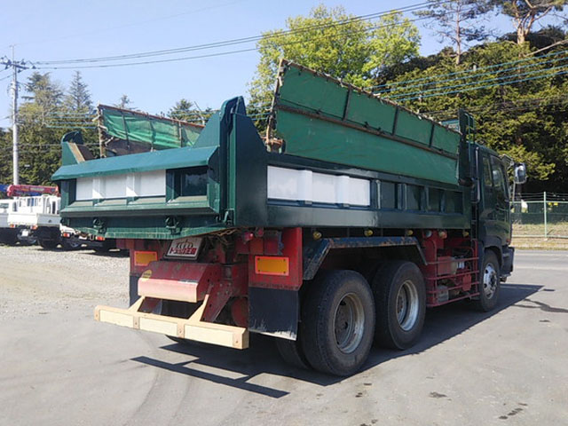 いすゞギガダンプ大型（10t）[写真02]