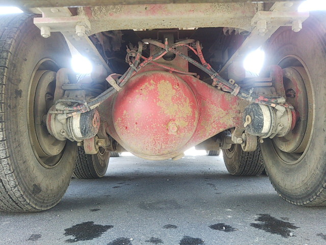 いすゞギガダンプ大型（10t）[写真20]