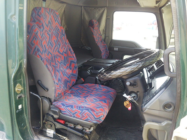 いすゞギガダンプ大型（10t）[写真30]