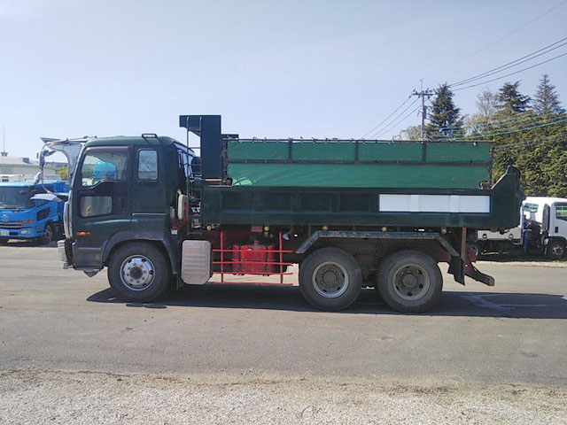 いすゞギガダンプ大型（10t）[写真05]