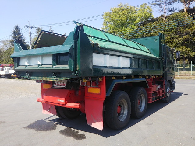 いすゞギガダンプ大型（10t）[写真02]