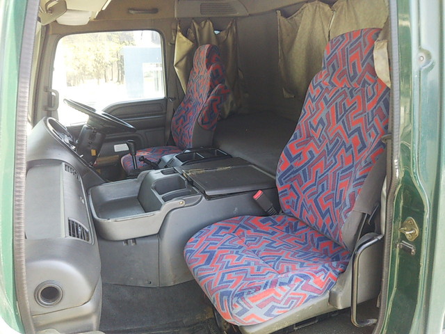 いすゞギガダンプ大型（10t）[写真32]