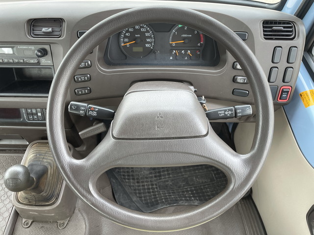 三菱ふそうローザマイクロバス[写真26]