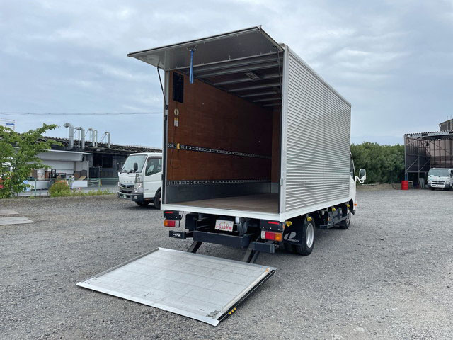 日野デュトロアルミバン小型（2t・3t）[写真02]