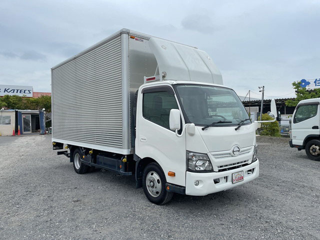 日野デュトロアルミバン小型（2t・3t）[写真03]