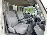 日野デュトロアルミバン小型（2t・3t）[写真33]