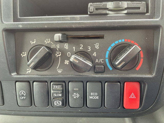 日野デュトロアルミバン小型（2t・3t）[写真39]