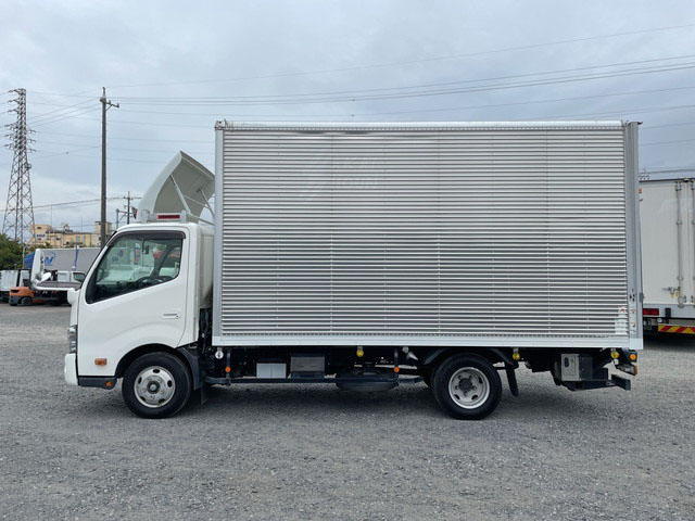 日野デュトロアルミバン小型（2t・3t）[写真05]