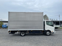 日野デュトロアルミバン小型（2t・3t）[写真06]