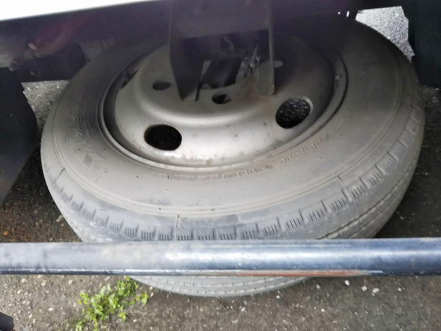 いすゞエルフアルミバン小型（2t・3t）[写真08]