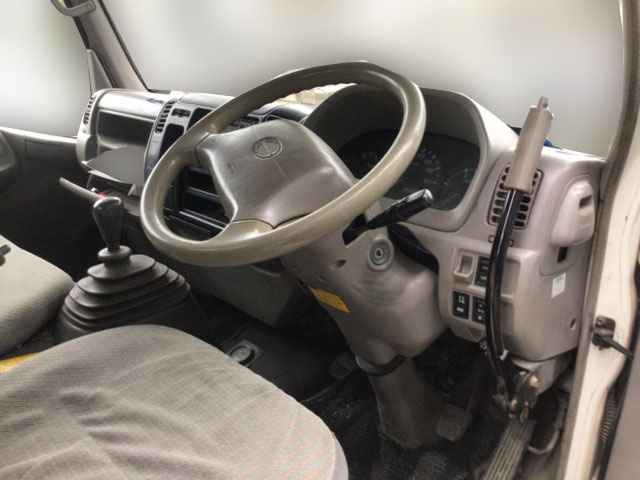 日野デュトロ高所作業車小型（2t・3t）[写真18]