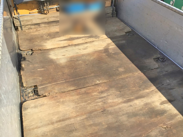 三菱ふそうキャンタークレーン4段小型（2t・3t）[写真03]