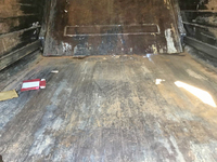 日野レンジャーパッカー車（塵芥車）中型（4t）[写真10]