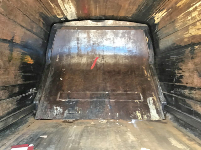 日野レンジャーパッカー車（塵芥車）中型（4t）[写真07]