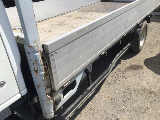 いすゞエルフアルミブロック小型（2t・3t）[写真07]