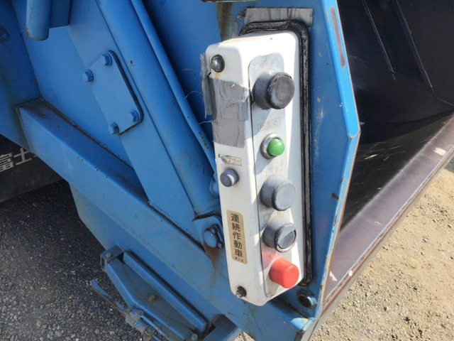 いすゞエルフパッカー車（塵芥車）小型（2t・3t）[写真05]