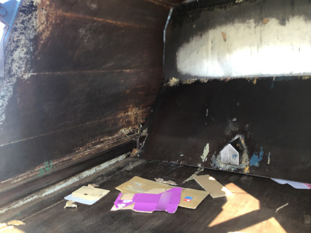 いすゞエルフパッカー車（塵芥車）小型（2t・3t）[写真08]