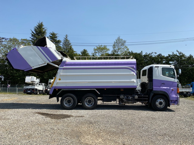 日野プロフィアパッカー車（塵芥車）大型（10t）[写真08]