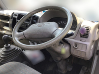 トヨタダイナ平ボディ小型（2t・3t）[写真13]