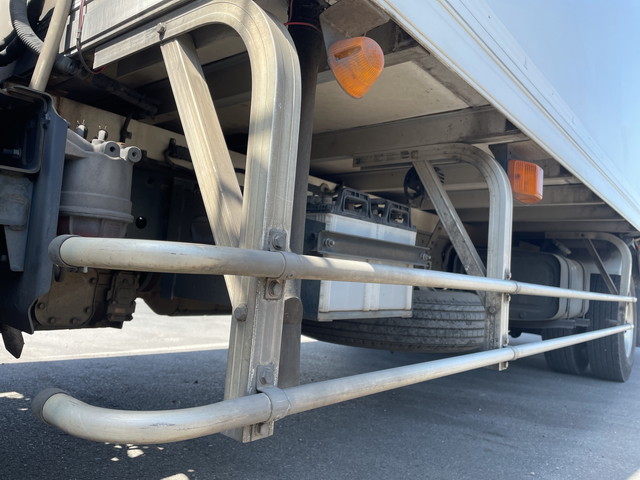 日野レンジャー冷凍車（冷蔵車）中型（4t）[写真16]