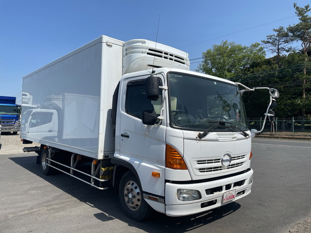 日野レンジャー冷凍車（冷蔵車）中型（4t）[写真03]