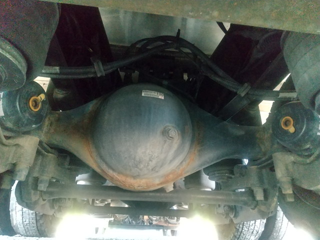 いすゞギガアルミウイング大型（10t）[写真19]