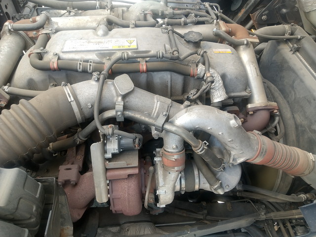 いすゞギガアルミウイング大型（10t）[写真25]