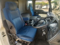 いすゞギガアルミウイング大型（10t）[写真30]