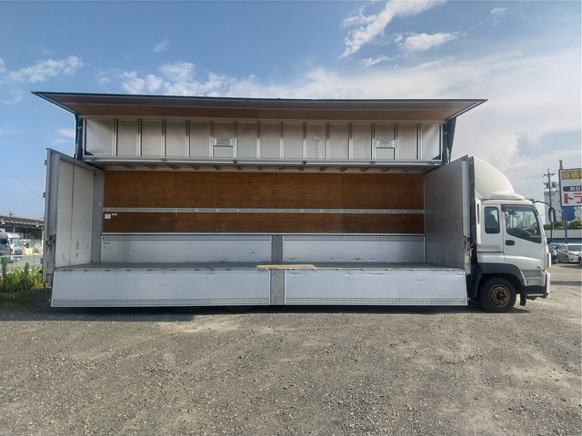 いすゞギガアルミウイング大型（10t）[写真06]