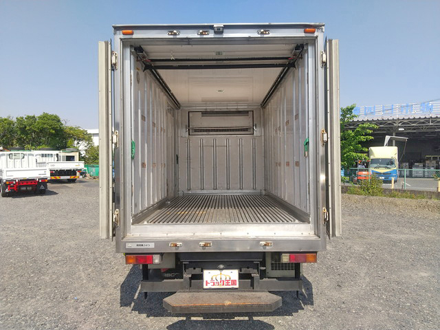 三菱ふそうキャンター冷凍車（冷蔵車）小型（2t・3t）[写真11]