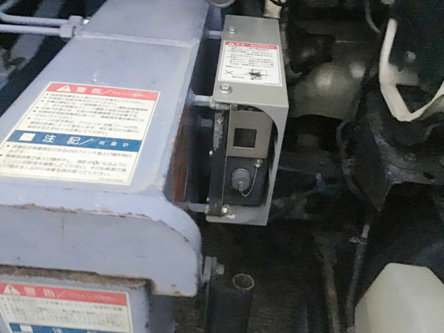 三菱ふそうキャンタークレーン4段小型（2t・3t）[写真07]