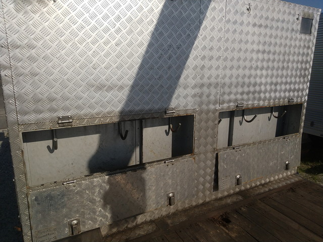 三菱ふそうファイタークレーン3段増トン（6t・8t）[写真11]