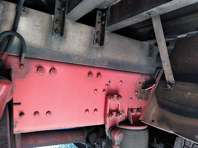 三菱ふそうスーパーグレート冷凍車（冷蔵車）大型（10t）[写真19]