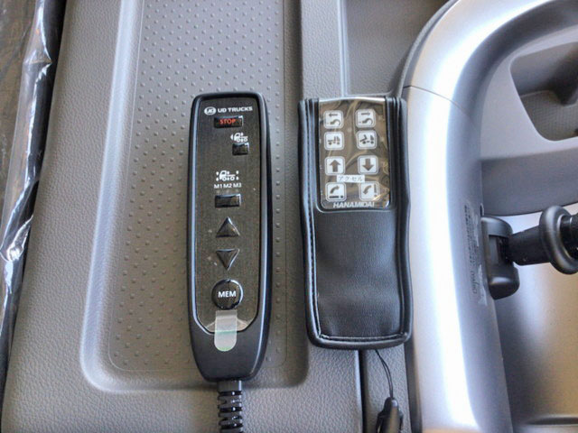 UDトラックスクオンセーフティローダー大型（10t）[写真37]