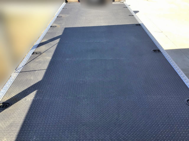 UDトラックスクオンセーフティローダー大型（10t）[写真07]