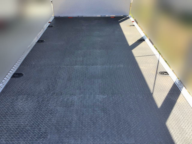 UDトラックスクオンセーフティローダー大型（10t）[写真08]