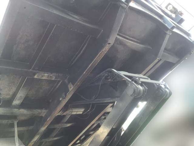 日野プロフィアダンプ大型（10t）[写真10]