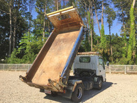 いすゞエルフ三転ダンプ小型（2t・3t）[写真02]