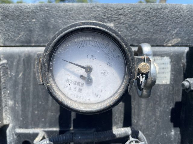 三菱ふそうスーパーグレートダンプ大型（10t）[写真15]