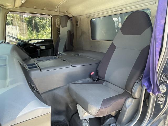 三菱ふそうスーパーグレートダンプ大型（10t）[写真24]