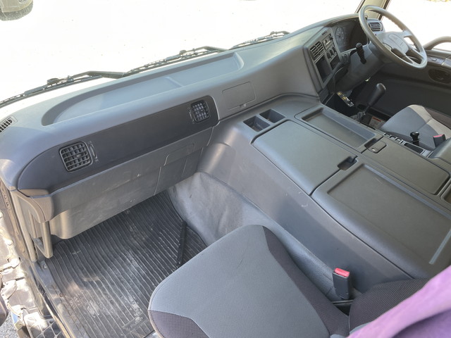 三菱ふそうスーパーグレートダンプ大型（10t）[写真26]