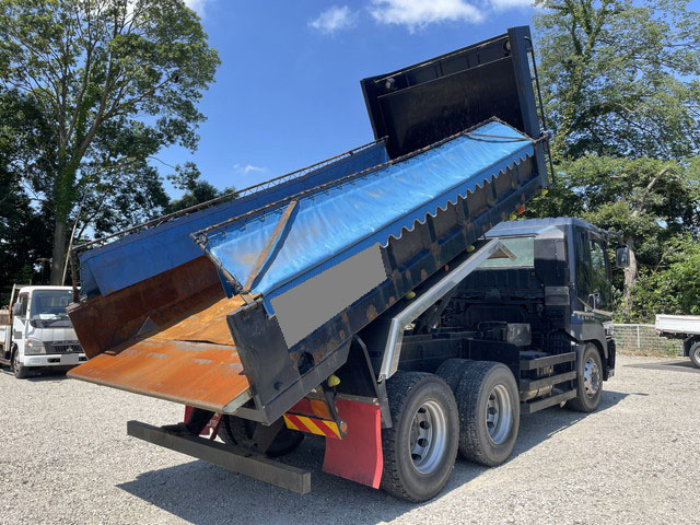 三菱ふそうスーパーグレートダンプ大型（10t）[写真03]
