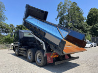 三菱ふそうスーパーグレートダンプ大型（10t）[写真06]