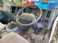 いすゞエルフクレーン4段小型（2t・3t）[写真31]