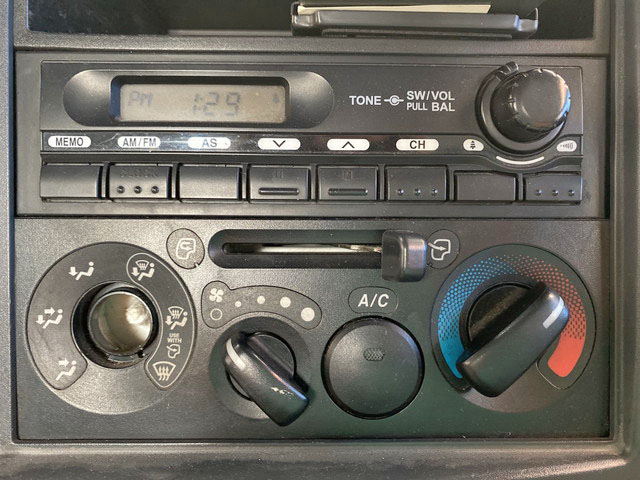 いすゞエルフクレーン4段小型（2t・3t）[写真37]