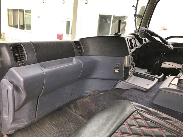 日野プロフィアダンプ大型（10t）[写真34]