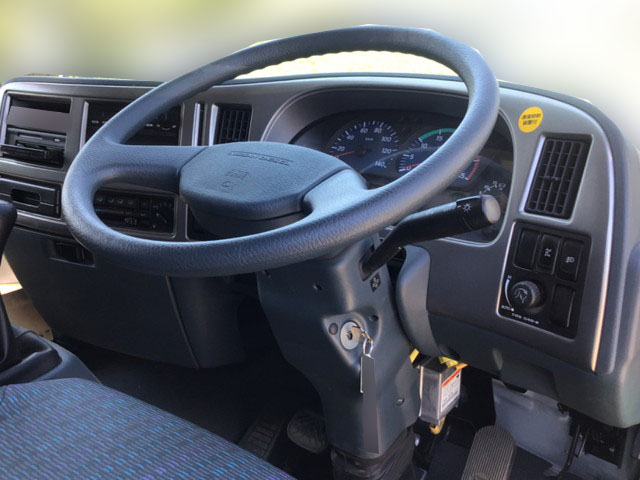 UDトラックスコンドルバキュームカー増トン（6t・8t）[写真20]