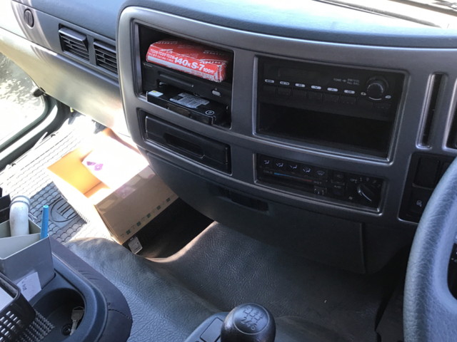 UDトラックスコンドルバキュームカー増トン（6t・8t）[写真22]