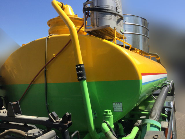 UDトラックスコンドルバキュームカー増トン（6t・8t）[写真06]