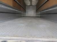 いすゞギガアルミウイング大型（10t）[写真07]